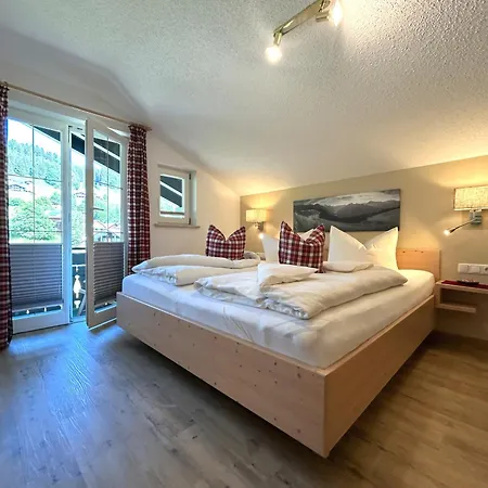 Maria Theresia Apartment *